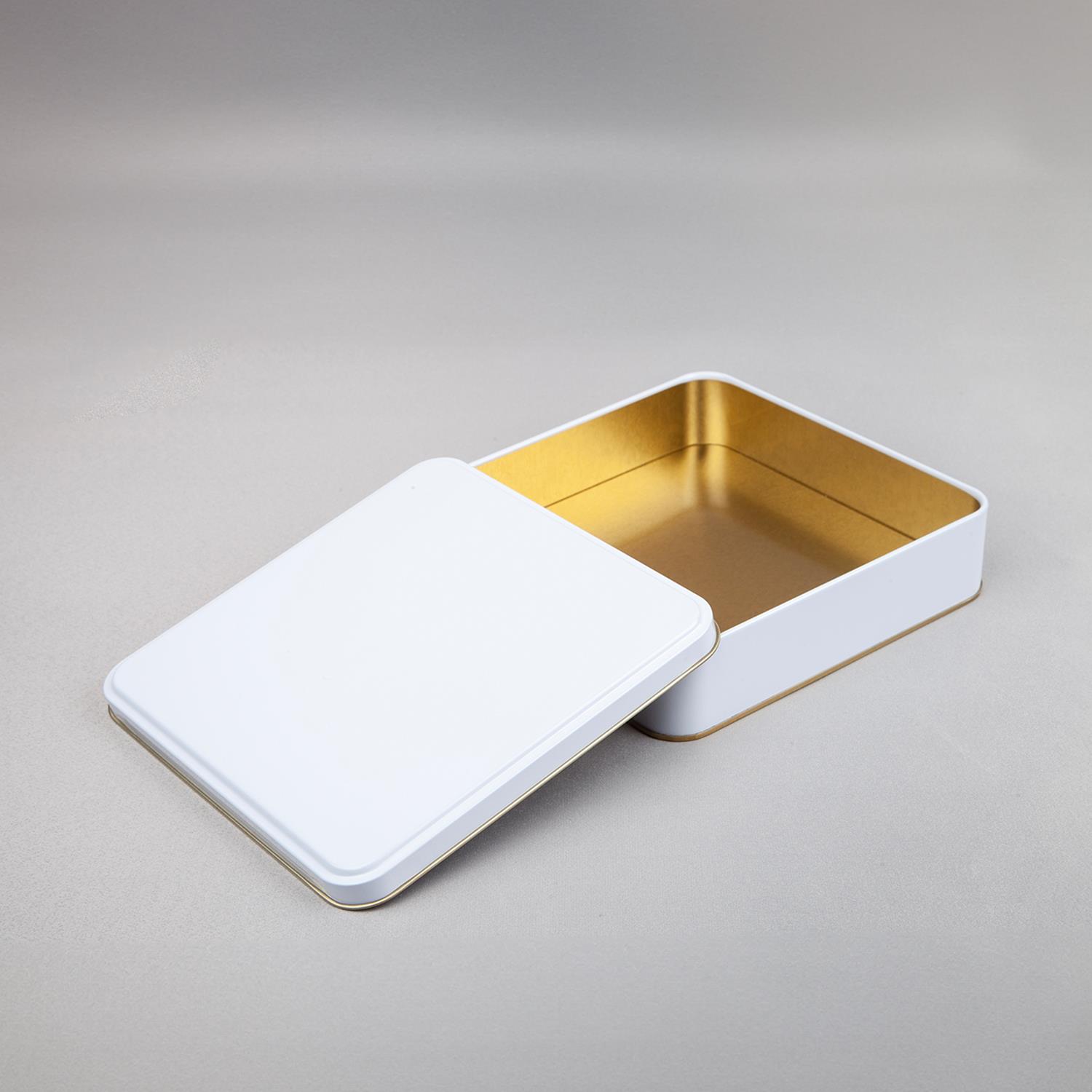 Beyaz Metal Kutu 19,2x19,2x4,5 cm